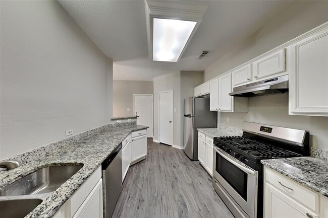 Building Photo - 12258 Cardston Ct