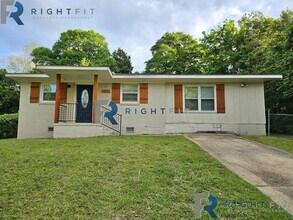 Building Photo - 4 Bed 2 Bath Home in Columbus