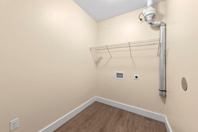 Building Photo - 340 Bluefish Dr