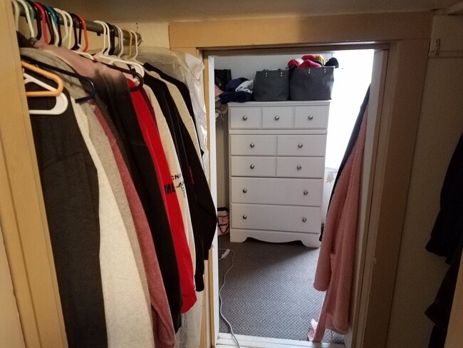 Building Photo - nre1215