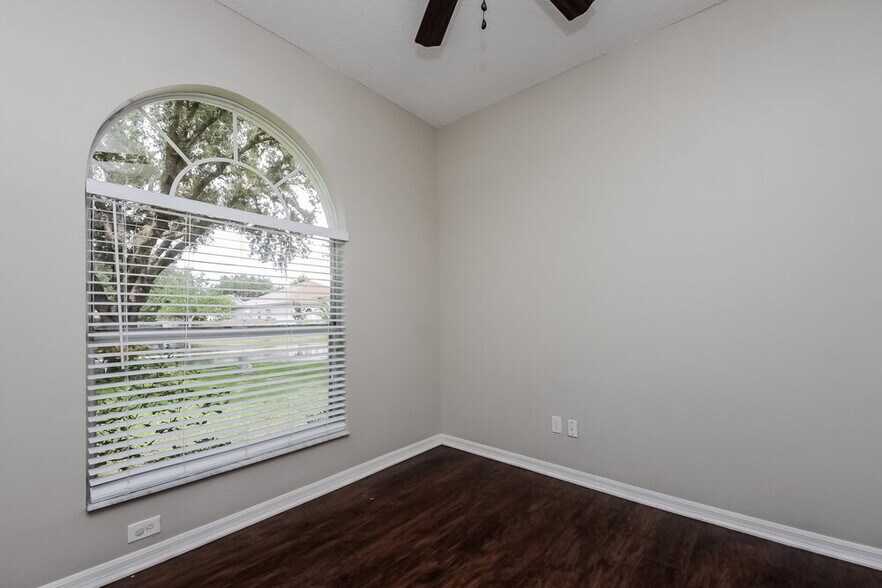 Building Photo - 12720 Woodbury Glen Dr
