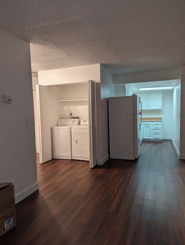 Building Photo - 3220 Figler Ct