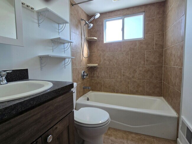 Building Photo - 25312 Winton St