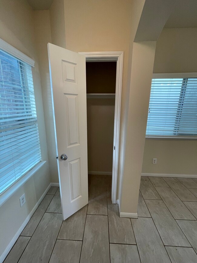 Building Photo - 1755 Nichole Woods Dr