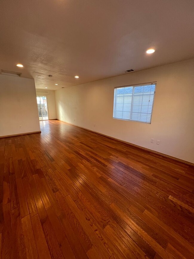 Building Photo - 2016 17 Street - Modern Midtown Gem | 2BR/...