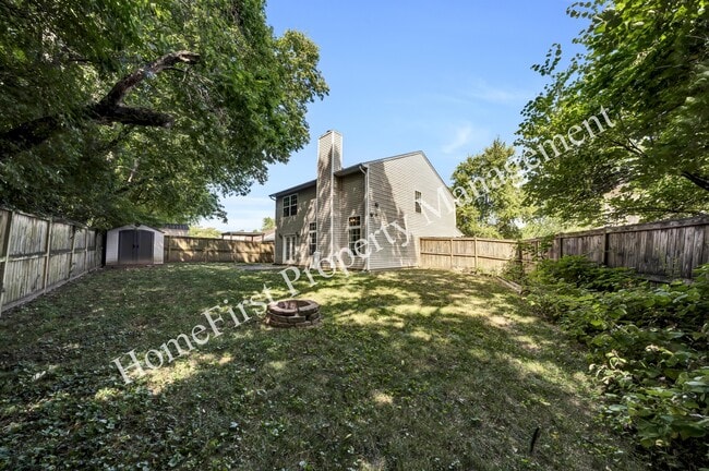 Building Photo - 860 Hidden Stream Dr