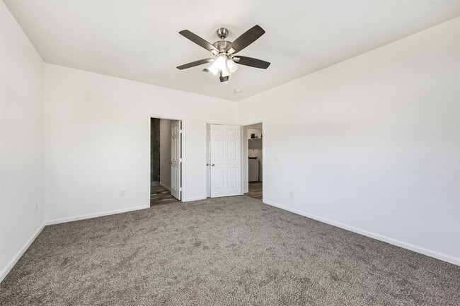 Building Photo - 4745 Wenda St