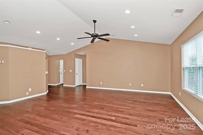 Building Photo - 7000 Dacian Ln