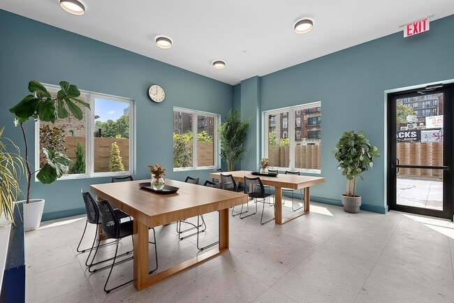 Building Photo - 1 Lenox Rd