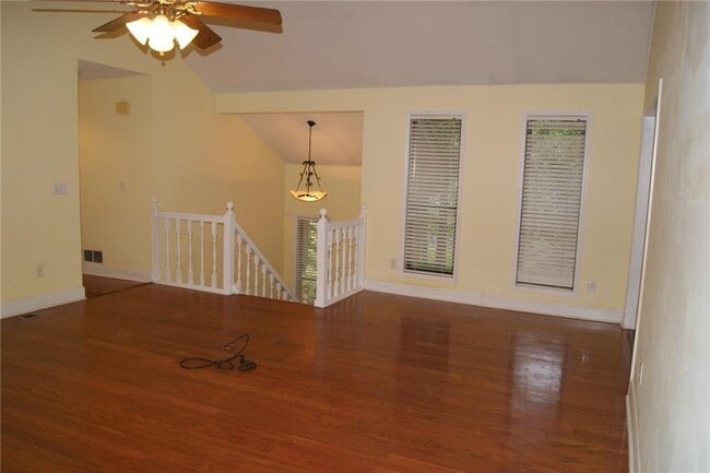 Building Photo - 4239 Glenforest Way