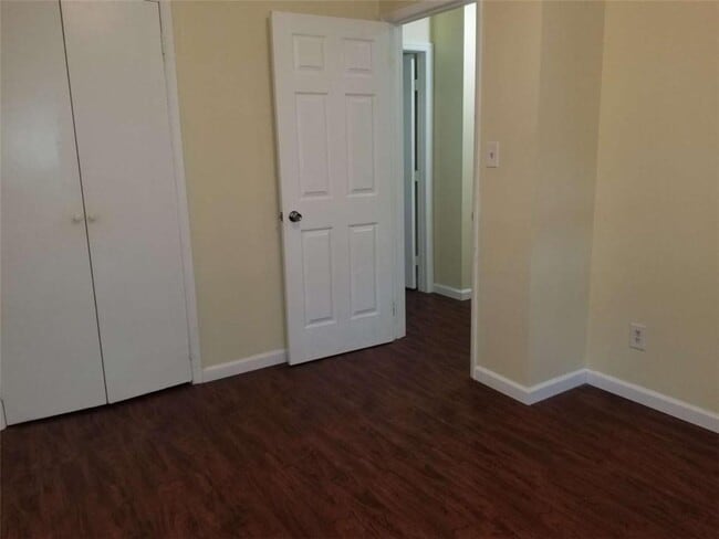 Building Photo - 100 Chalfont Dr