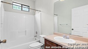 Building Photo - 530 Dukeway Dr