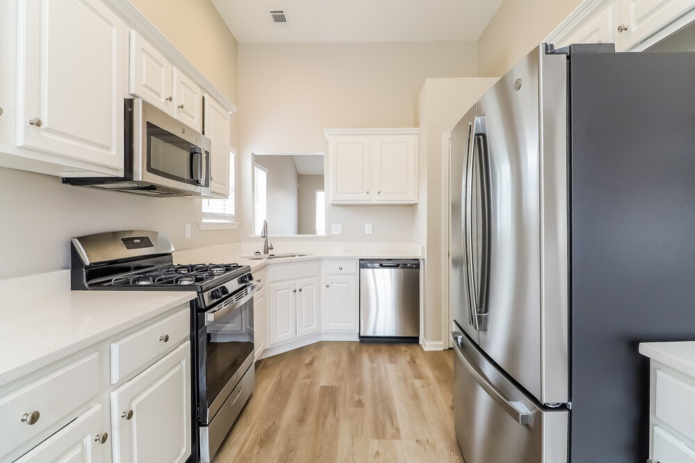 Building Photo - 553 Ransom Way