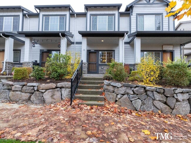 Beautiful 2br/2ba Townhome in Great Wilsonville Location! ** MOVE IN SPECIAL ** - Beautiful 2br/2ba Townhome in Great Wilsonville Location!  ** MOVE IN SPECIAL **