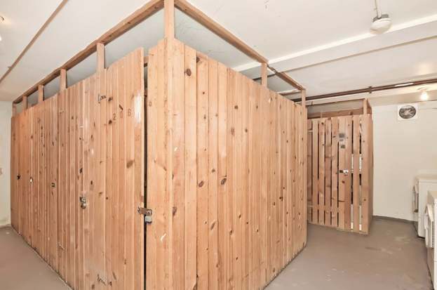 Building Photo - 1328 Webford Ave