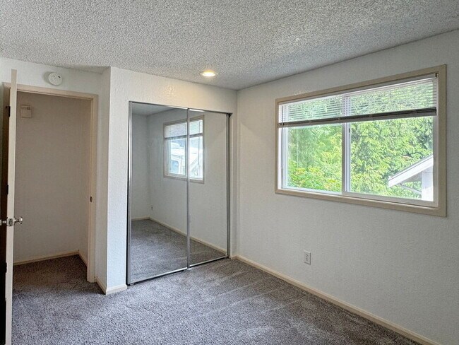 Building Photo - 17824 66th Pl W