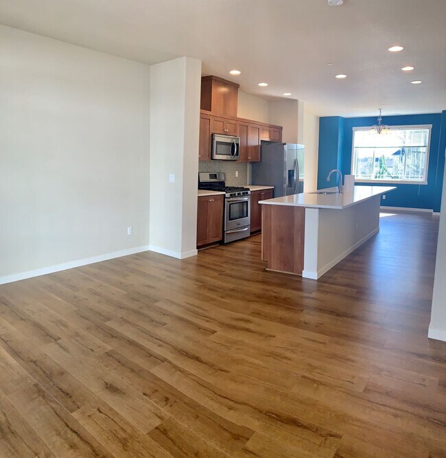 Building Photo - 28609 SW Villebois Dr N