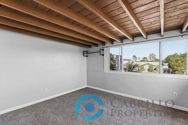 Building Photo - 5077 Art St