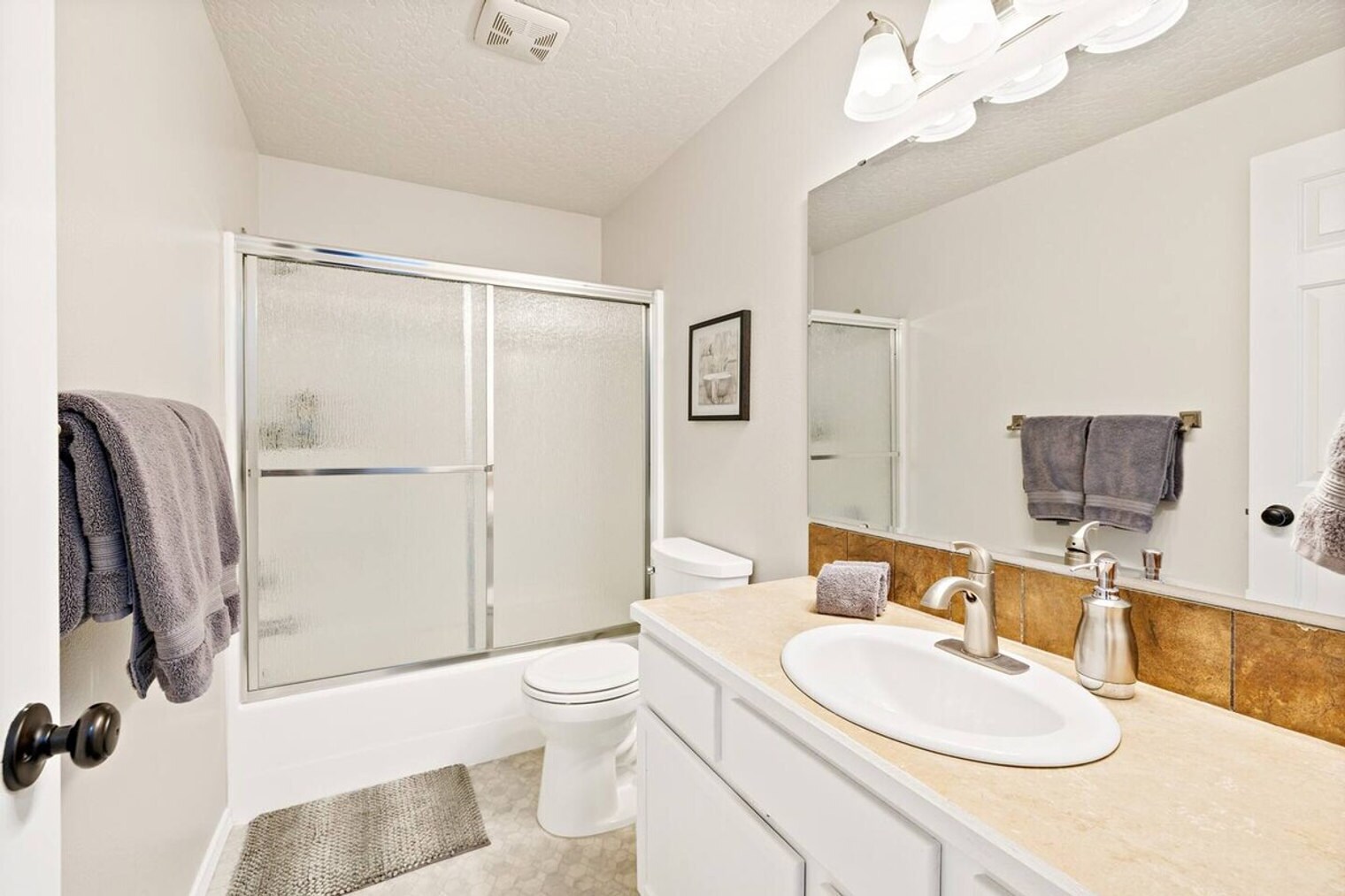 Building Photo - 623 Autumn Pl