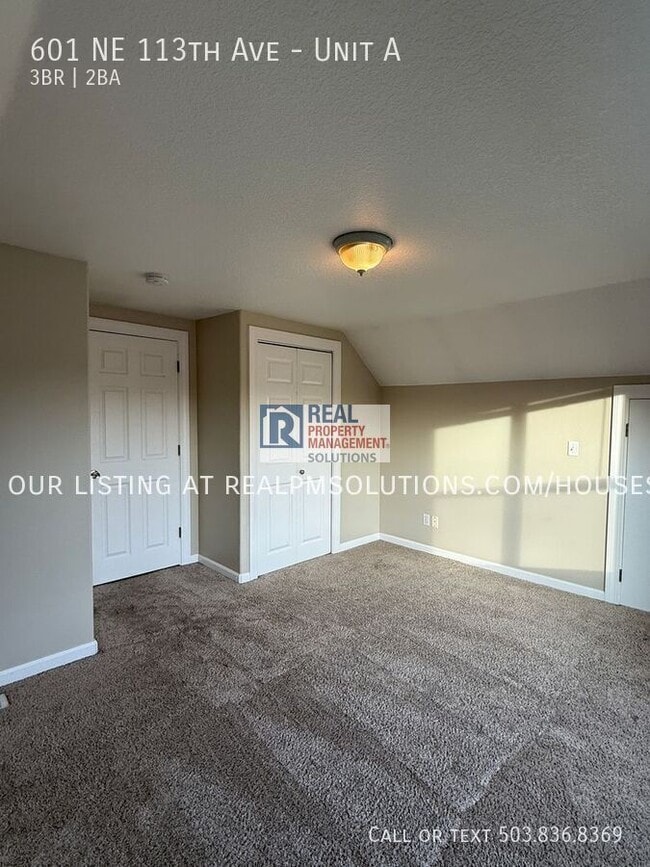 Building Photo - 601 NE 113th Ave