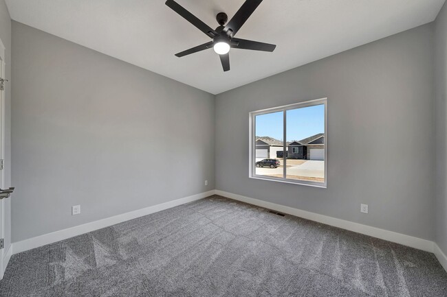 Building Photo - Newly Constructed Spacious Townhome