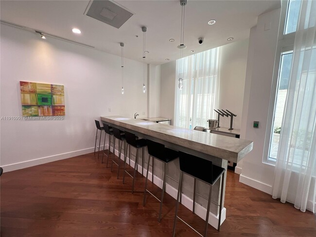 Building Photo - 234 NE 3rd St