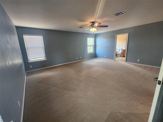Building Photo - 9417 Edmundsbury Dr