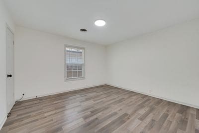 Building Photo - 725 W Brock St