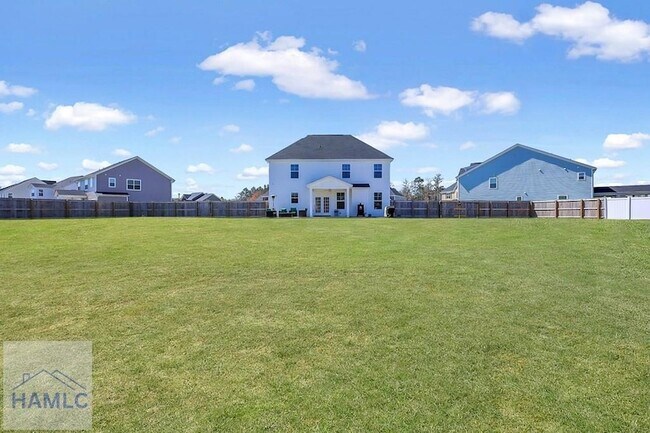 Building Photo - 166 Cattle Fence Dr