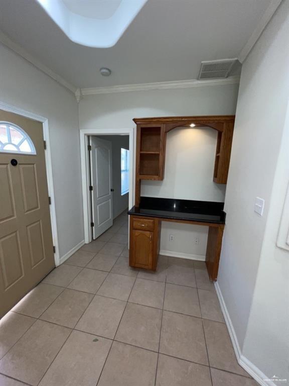 Building Photo - 618 S Dfw Dr