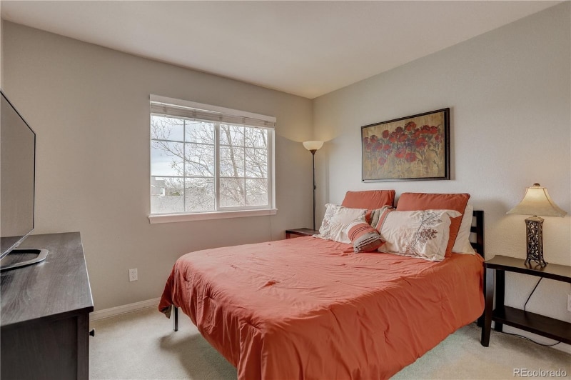 Building Photo - 9647 Deer Horn Ct