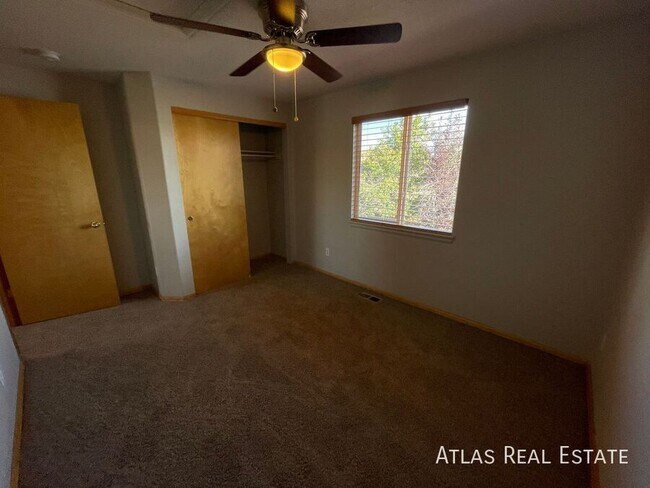 Building Photo - 6388 La Plata Peak Dr