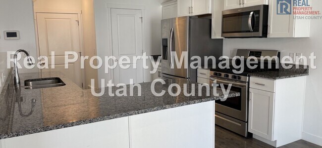 Building Photo - 487 S Fox Chase Ln