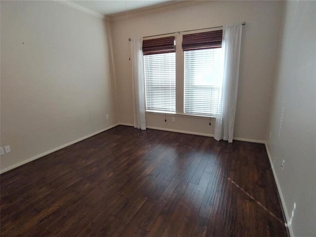 Building Photo - 3122 Crescent Oaks Park Ln