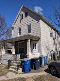 Building Photo - 424 N State St
