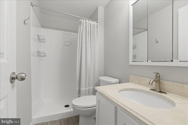 Building Photo - 1490 Autumn Ridge Cir