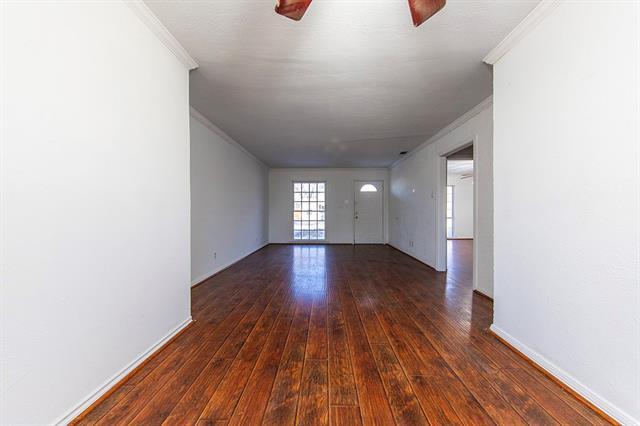 Building Photo - 836 Dent St