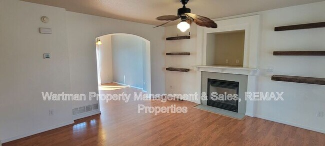 Building Photo - 3241 Viero Dr