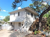 Building Photo - 1403 Windsor Rd