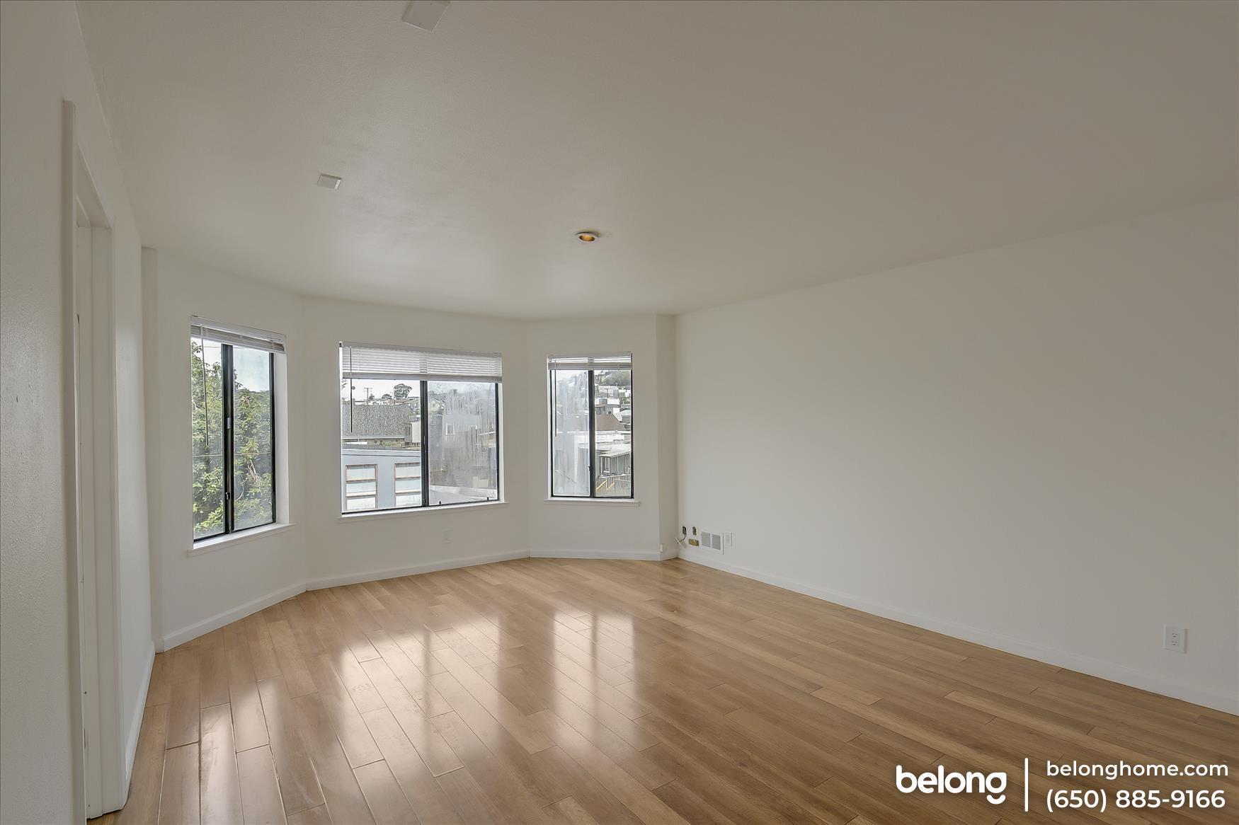 Building Photo - 1475 Hawes St