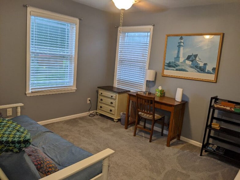 family room upstairs - 7253 Nursery Rd SW