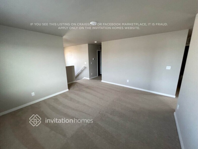 Building Photo - 970 Cascade Falls St