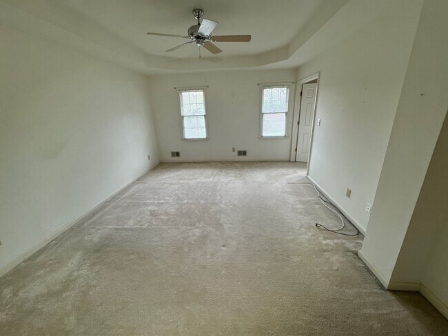 Building Photo - 10985 Eagles Cove Dr