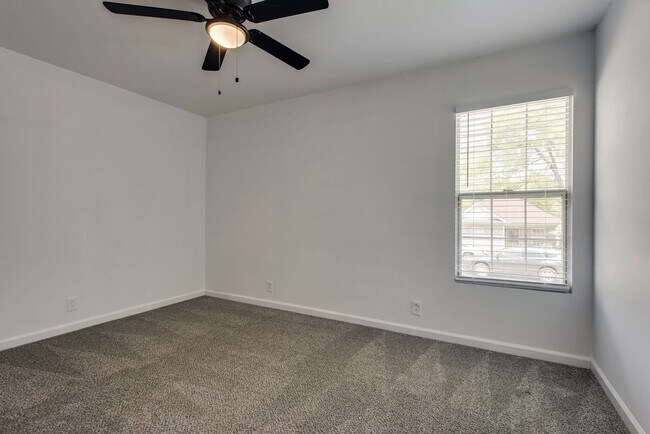 Building Photo - 2921 Torbett St