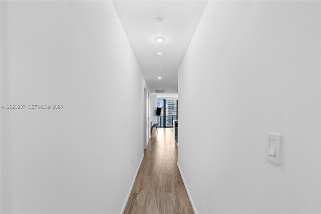 Building Photo - 801 S Miami Ave