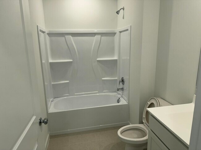Building Photo - 10856 NW Everbreeze Dr