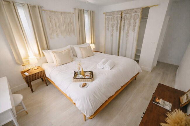 Building Photo - 181 NW 46th St