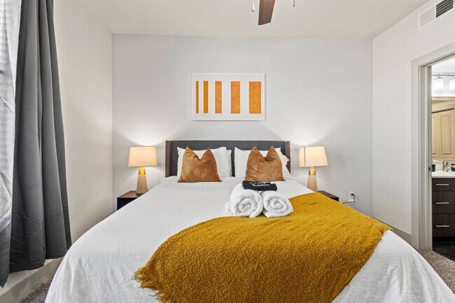 Building Photo - 10550 N Central Expy