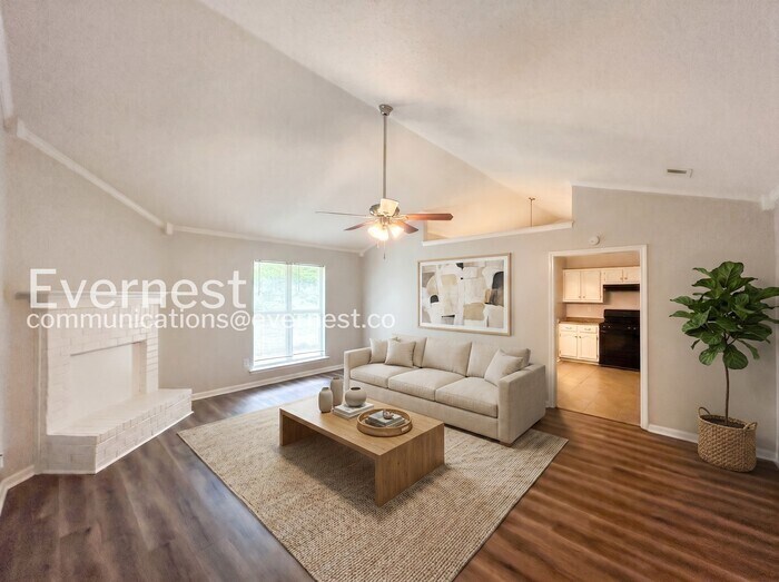 Building Photo - 10453 Kristen Dr S