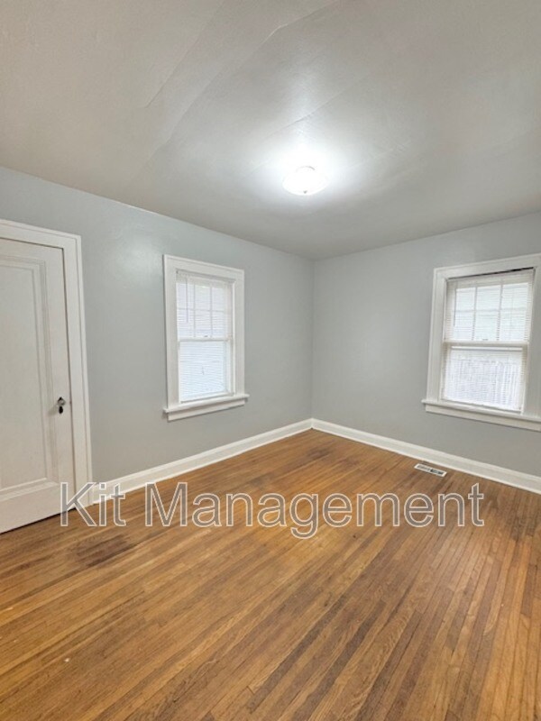 Building Photo - 4645 Westway St